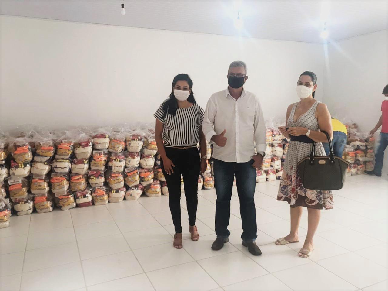 refeitura realiza ações sociais para amenizar impacto da pandemia em Ananás