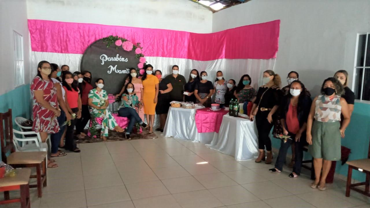 Mães recebem homenagens da Secretaria de Assistência Social em Ananás