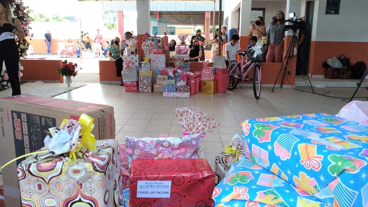 Prefeitura de Ananás, realiza Live e sorteia diversos prêmios em homenagem às mães