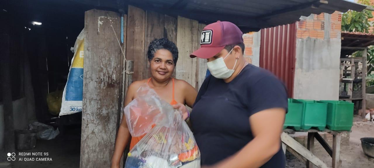 Grupo Independentes do PTB de Ananás entrega kits cestas básicas para moradores do município 