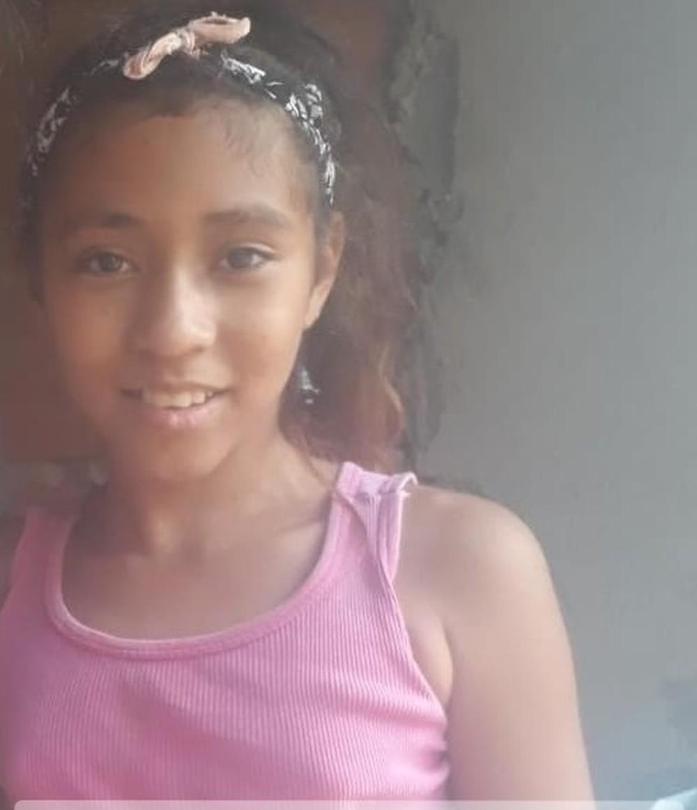 Mãe faz apelo após menina Saphira continuar desaparecida há quase um mês: 'Traga ela de volta para mim' Mãe faz apelo após menina Saphira continuar desaparecida há quase um mês: 'Traga ela de volta para mim'