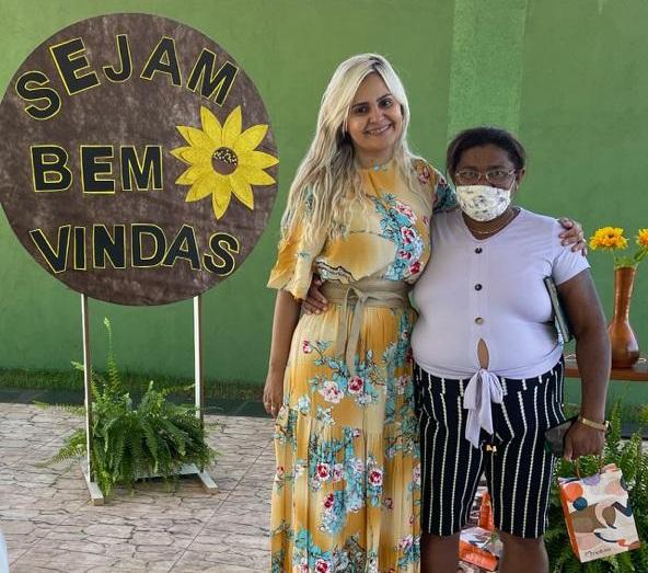 AÇÃO SOCIAL: Primeira Dama Denize Valéria trabalha resiliência com mulheres que perderam filhos e entes queridos em Darcinópolis