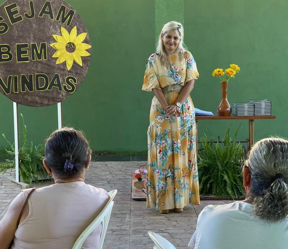 AÇÃO SOCIAL: Primeira Dama Denize Valéria trabalha resiliência com mulheres que perderam filhos e entes queridos em Darcinópolis