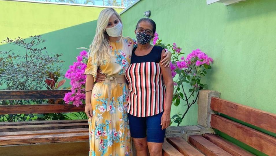 AÇÃO SOCIAL: Primeira Dama Denize Valéria trabalha resiliência com mulheres que perderam filhos e entes queridos em Darcinópolis