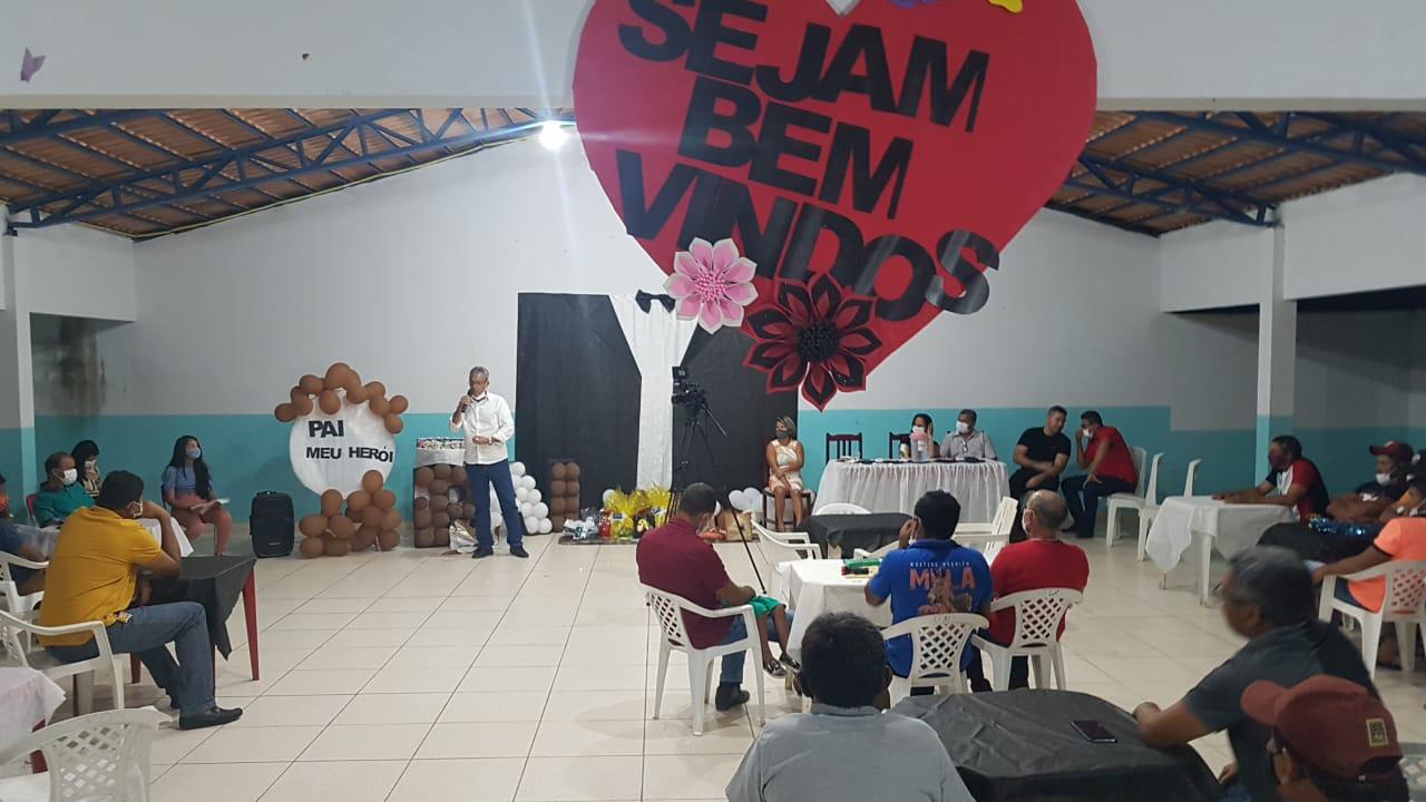 Escola Mul. Domingos Martins, realiza jantar em comemoração ao Dia dos Pais.