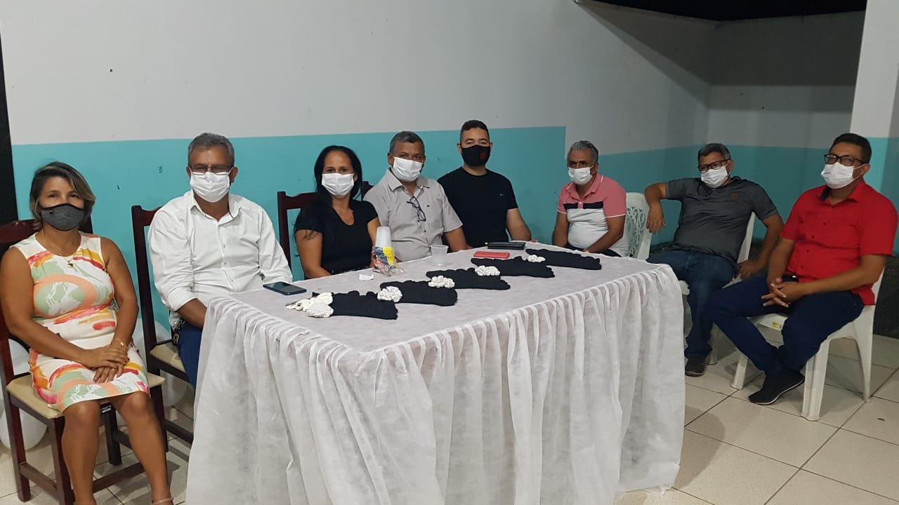 Escola Mul. Domingos Martins, realiza jantar em comemoração ao Dia dos Pais.