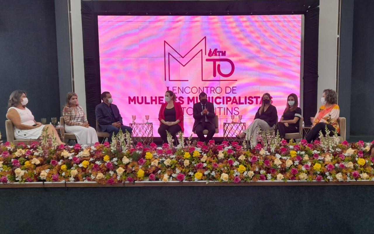 Patricia Evelin é destaque no movimento de mulheres na política e leva demandas de Xambioá ao Governo do Estado