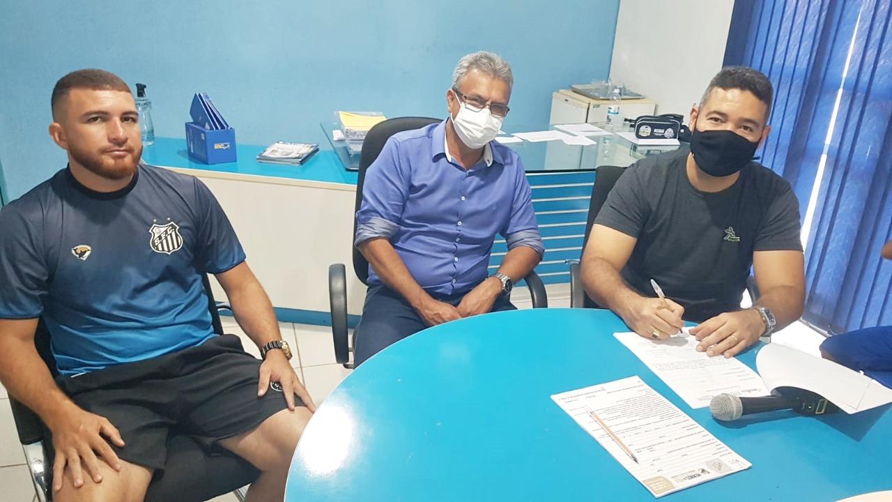 ANANÁS: Bolsa Esportiva Municipal para crianças matriculadas na rede municipal de educação.
