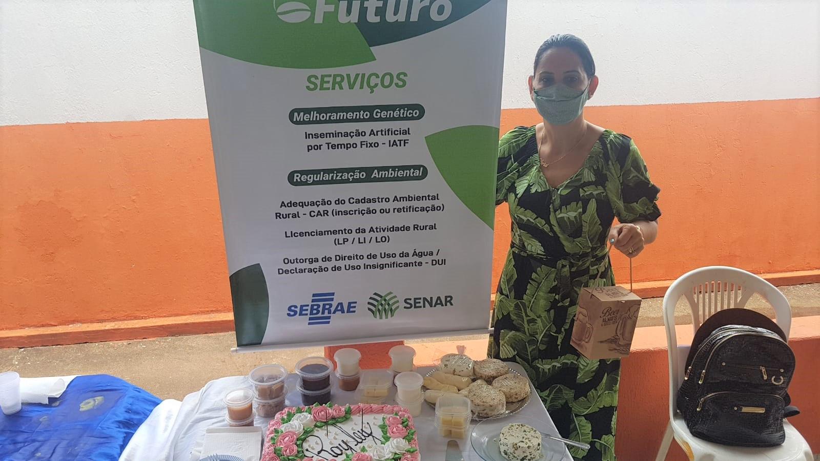Secretaria de Políticas Públicas para Mulheres capacita podutores rurais em Ananás 