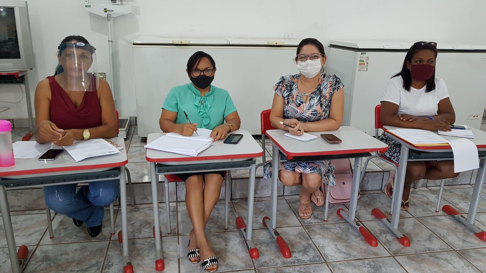 ANANÁS: Secretaria de Educação avalia com diretores e coordenadores os avanços do retorno às aulas presenciais 