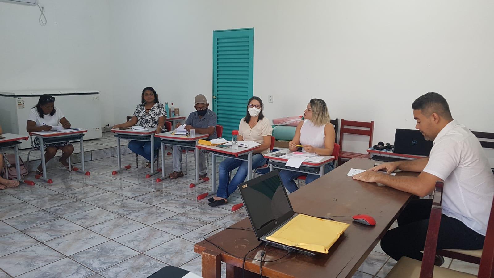 ANANÁS: Secretaria de Educação avalia com diretores e coordenadores os avanços do retorno às aulas presenciais 
