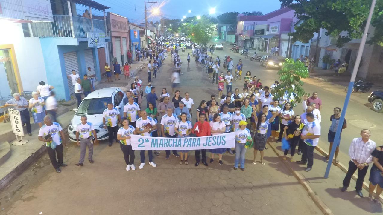 Marcha de Jesus reúne cerca de 3.500 pessoas em Ananás