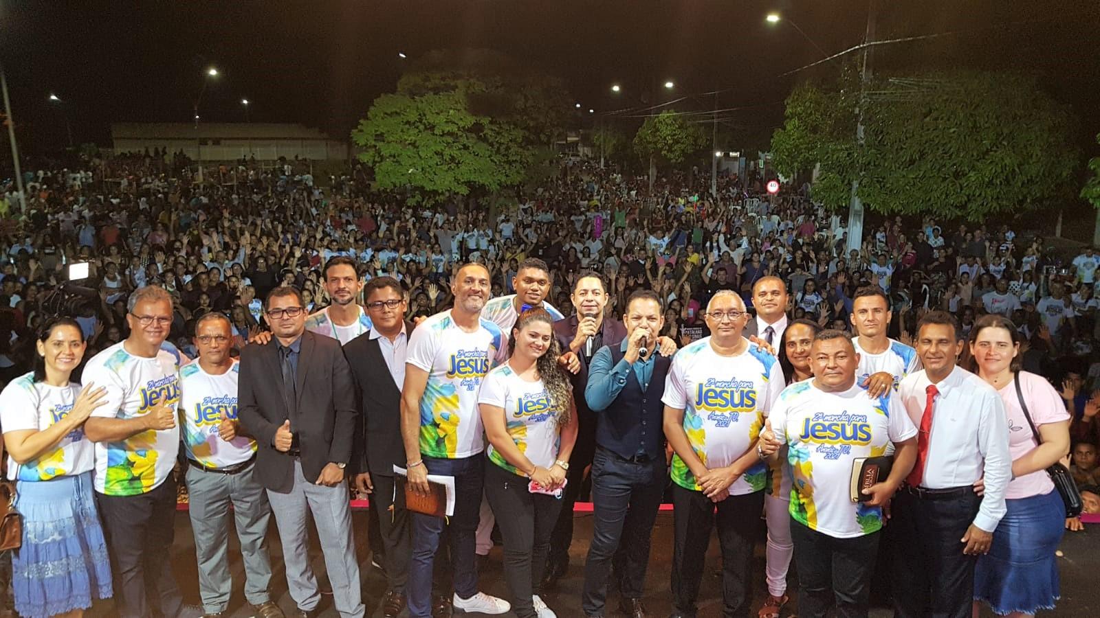 Marcha de Jesus reúne cerca de 3.500 pessoas em Ananás