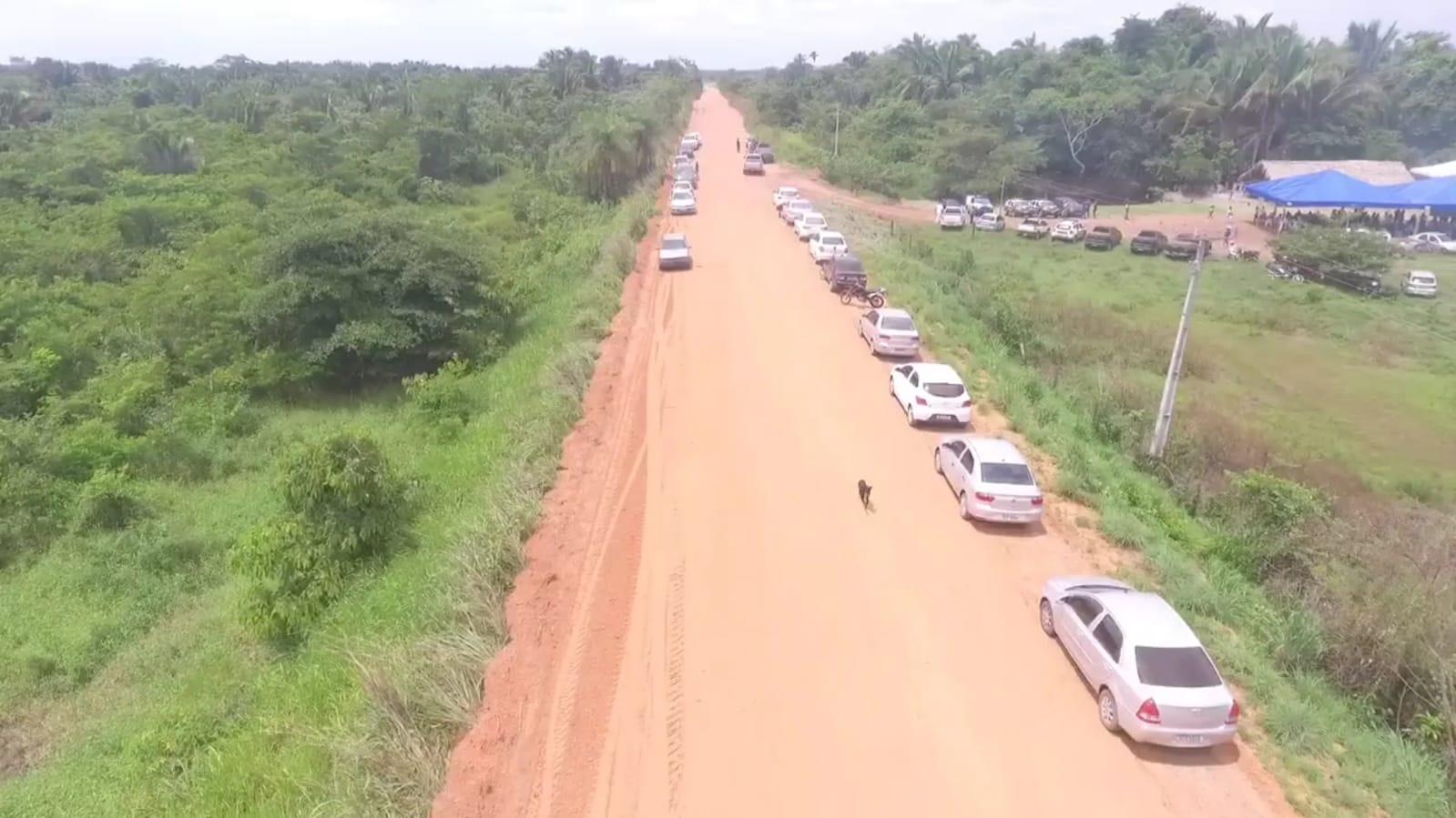Prefeito de Ananás Valdemar Nepomoceno entrega a população diversas obras em Ananás 