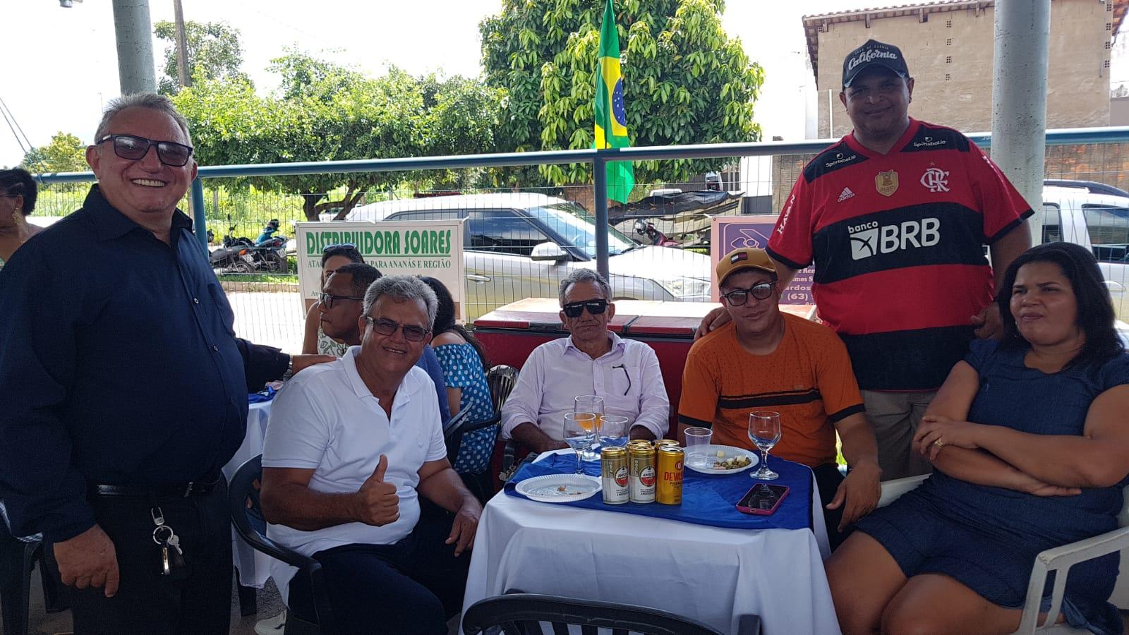ANANÁS: Contador Otanilson Brasil comemora aniversário de 51 anos de idade na Arena Serginho Parreira