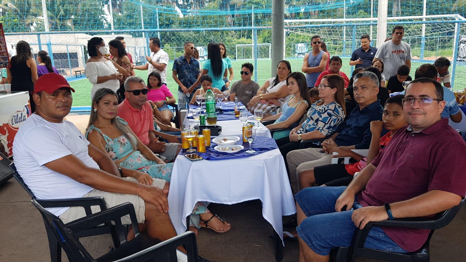 ANANÁS: Contador Otanilson Brasil comemora aniversário de 51 anos de idade na Arena Serginho Parreira