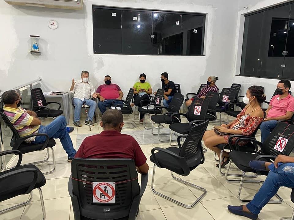 Deputado Célio Moura em visita ao Bico do Papagaio se reúne com lideranças e militantes para discutir atividade parlamentar 