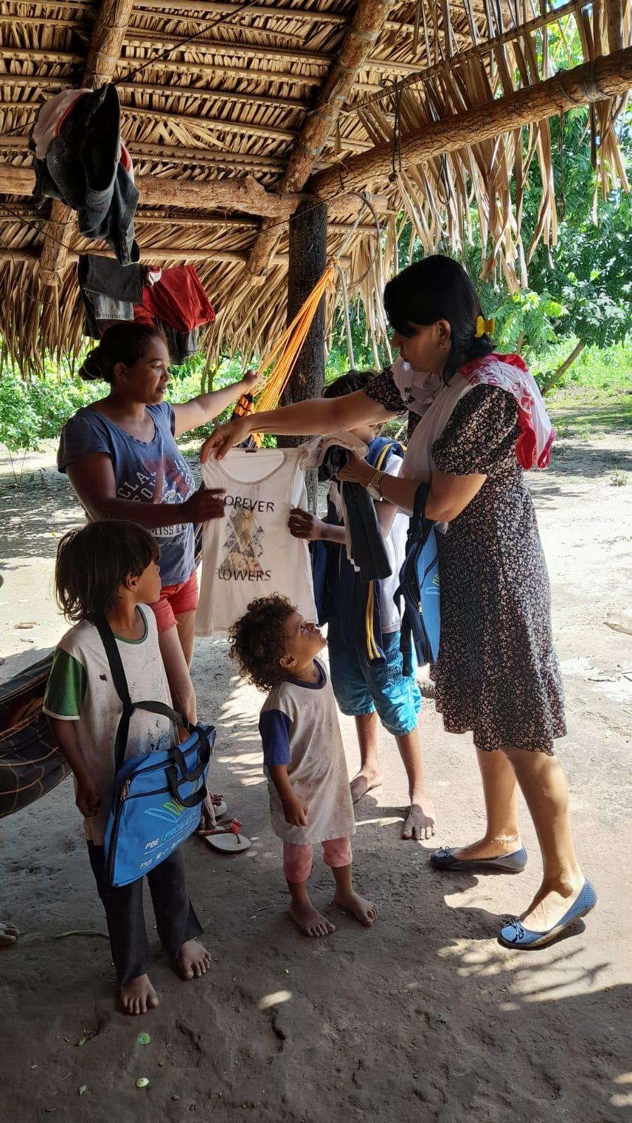 Primeira Dama Glória Nepomoceno e Prefeito Valdemar realizam visitas assistenciais à moradores de Assentamento em Ananás