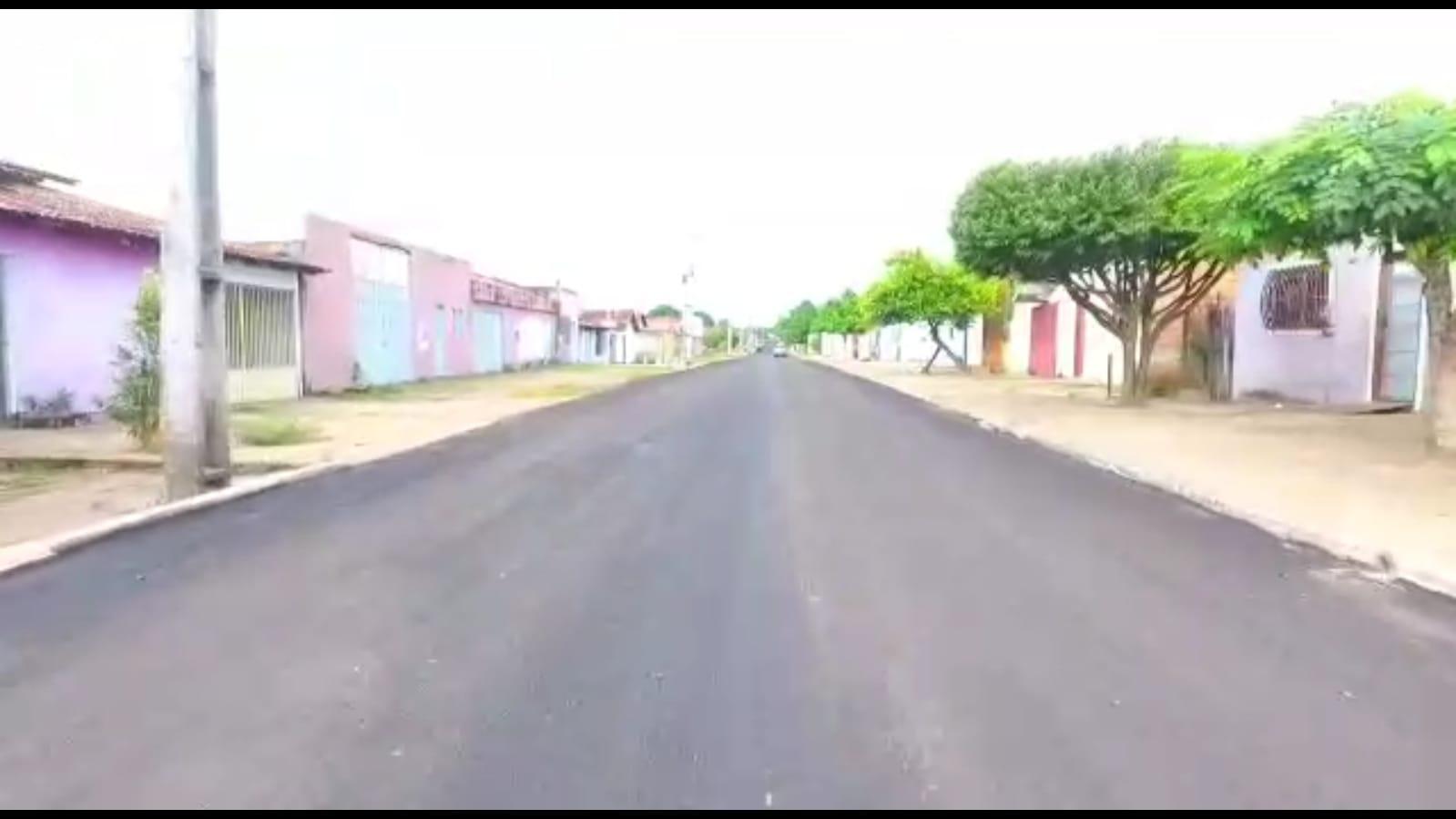 ANANÁS: Prefeitura retoma trabalhos de recapeamento de ruas e avenidas