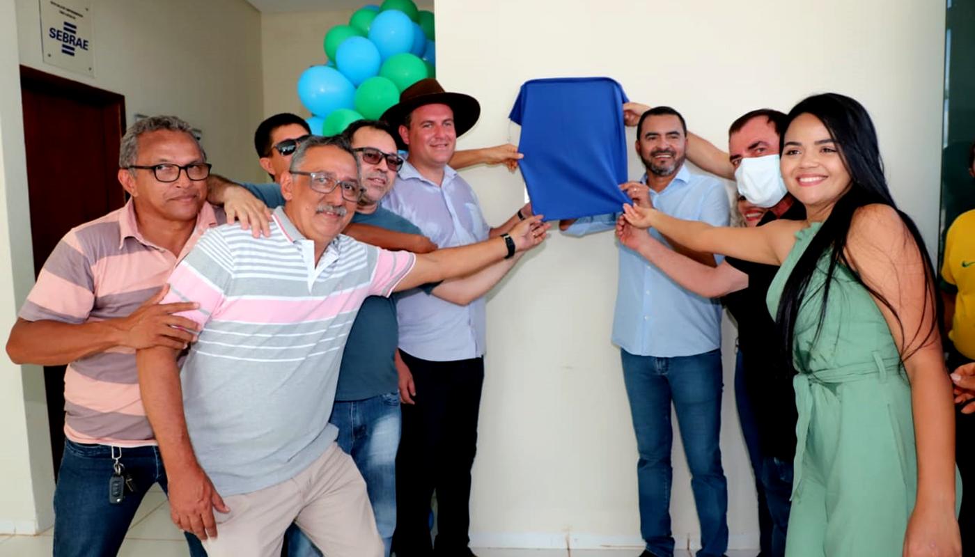 No aniversário de Wanderlândia, governador Wanderlei Barbosa inaugura Núcleo de Identificação e anuncia asfaltamento entre os povoados Floresta e Araçulândia