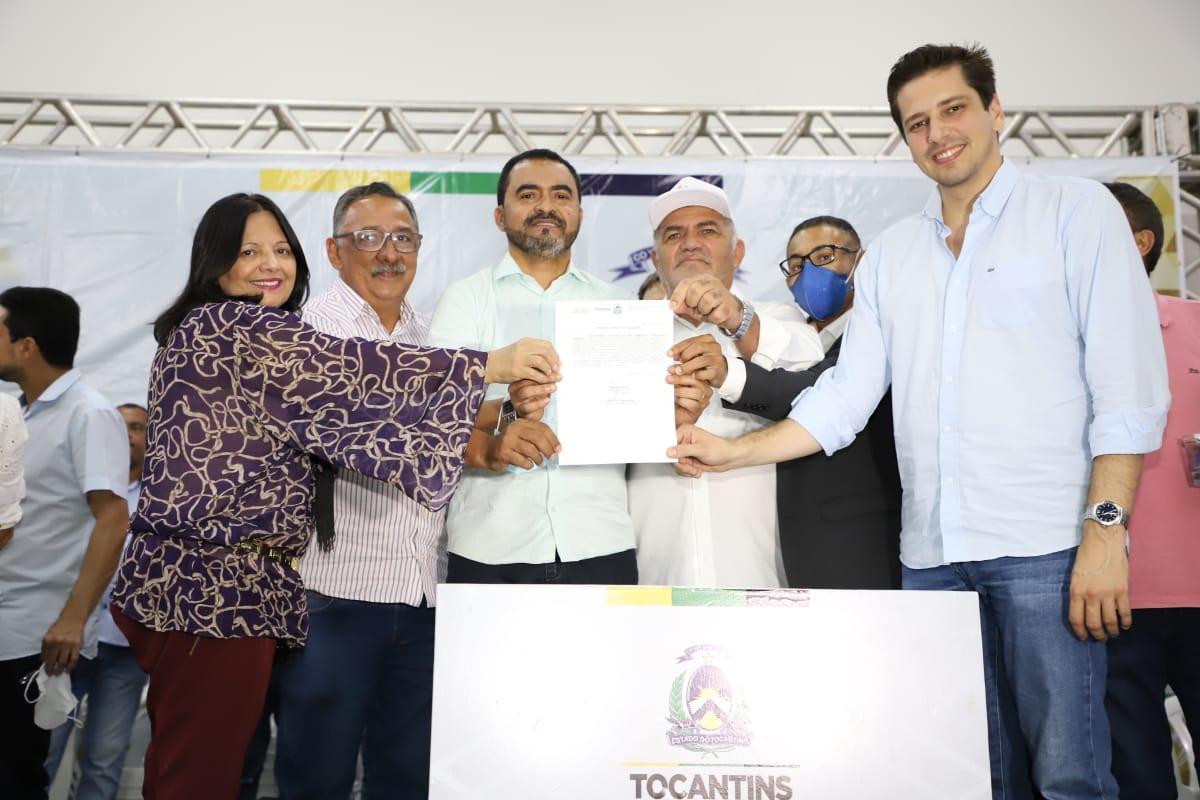 Deputada Vaderez participa da abertura do Fórum de Desenvolvimento Econômico do Estado do Tocantins 
