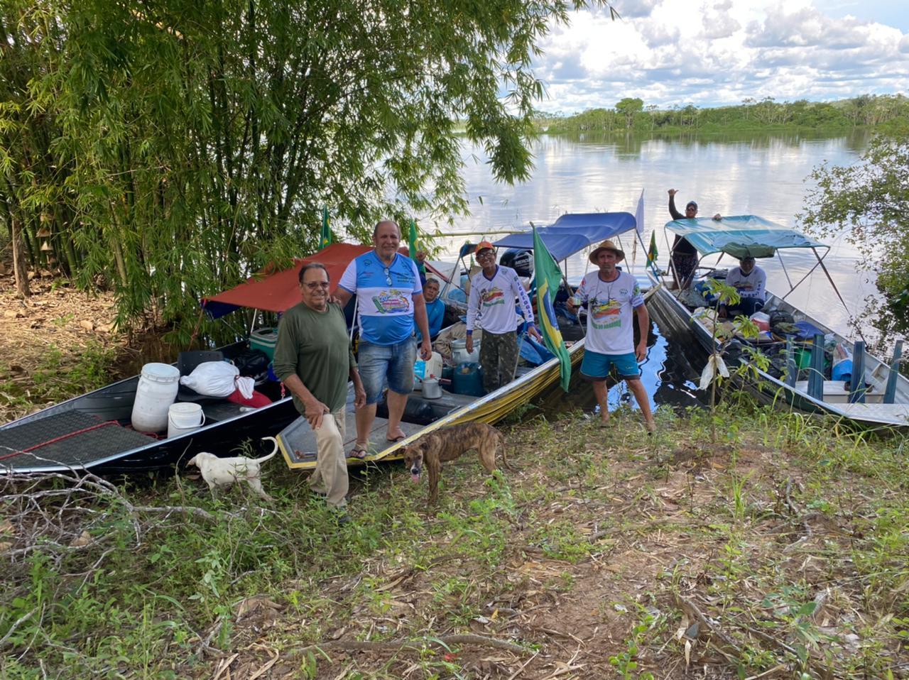 Governador Wanderlei Barbosa recebe certificado da ONG Amigos do Araguaia pelos serviços prestados em prol do meio ambiente