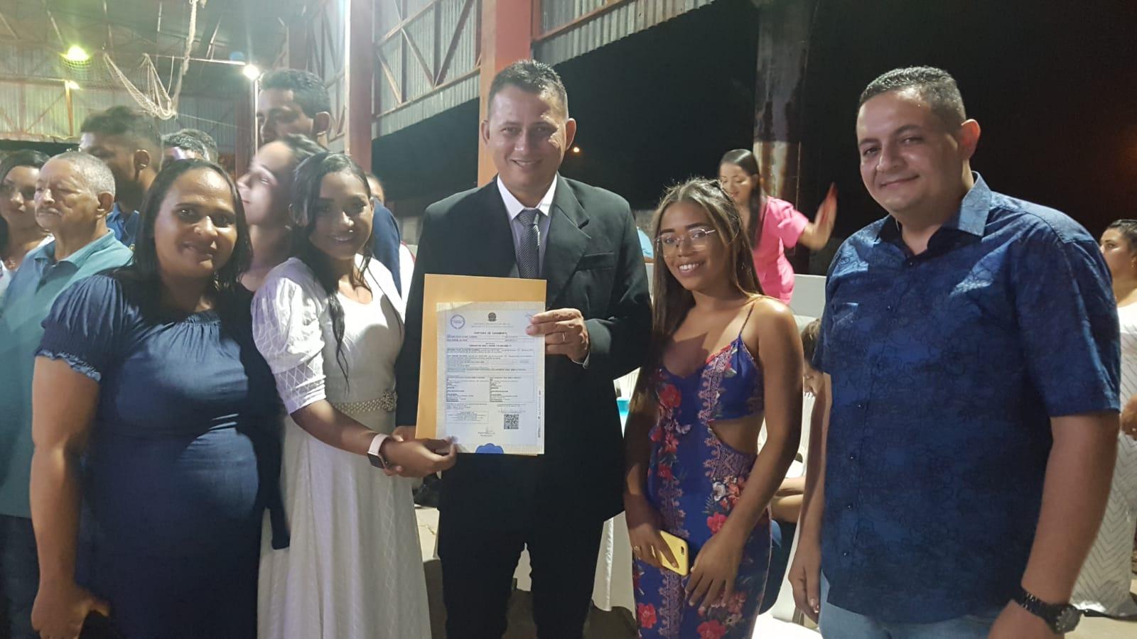 Prefeitura de Ananás e Cartório de Registro Civil realizam casamento comunitário Prefeitura de Ananás e Cartório de Registro Civil realizam casamento comunitário