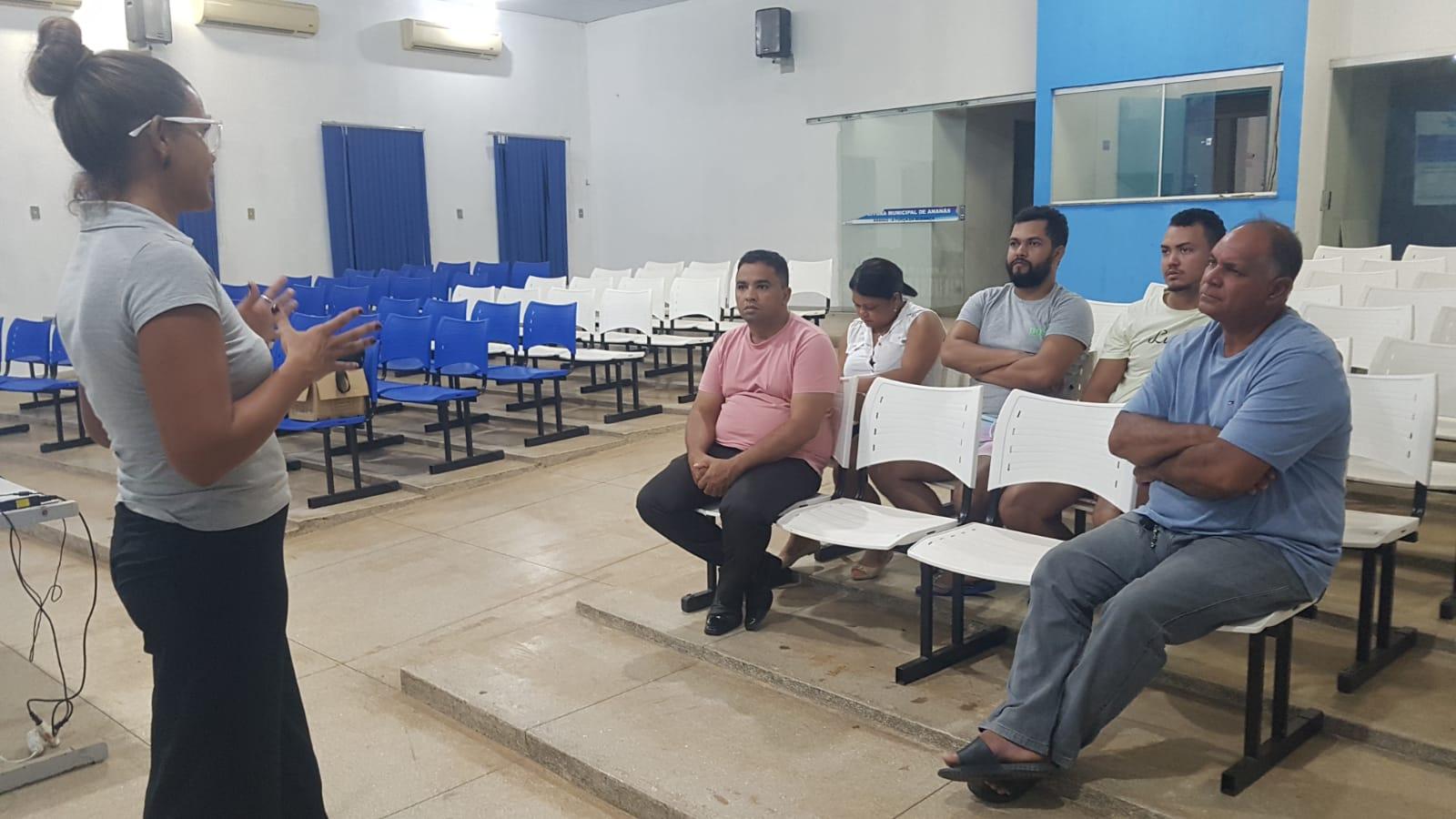 Ananás discute elaboração do Plano Municipal de Turismo 