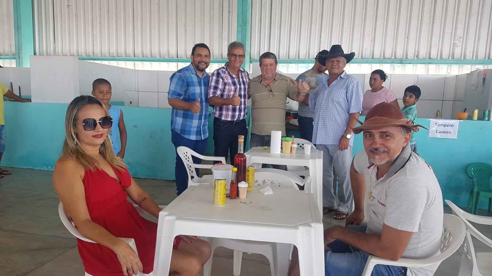 Prefeitura de Ananás realiza reabertura da Feira Coberta do Município