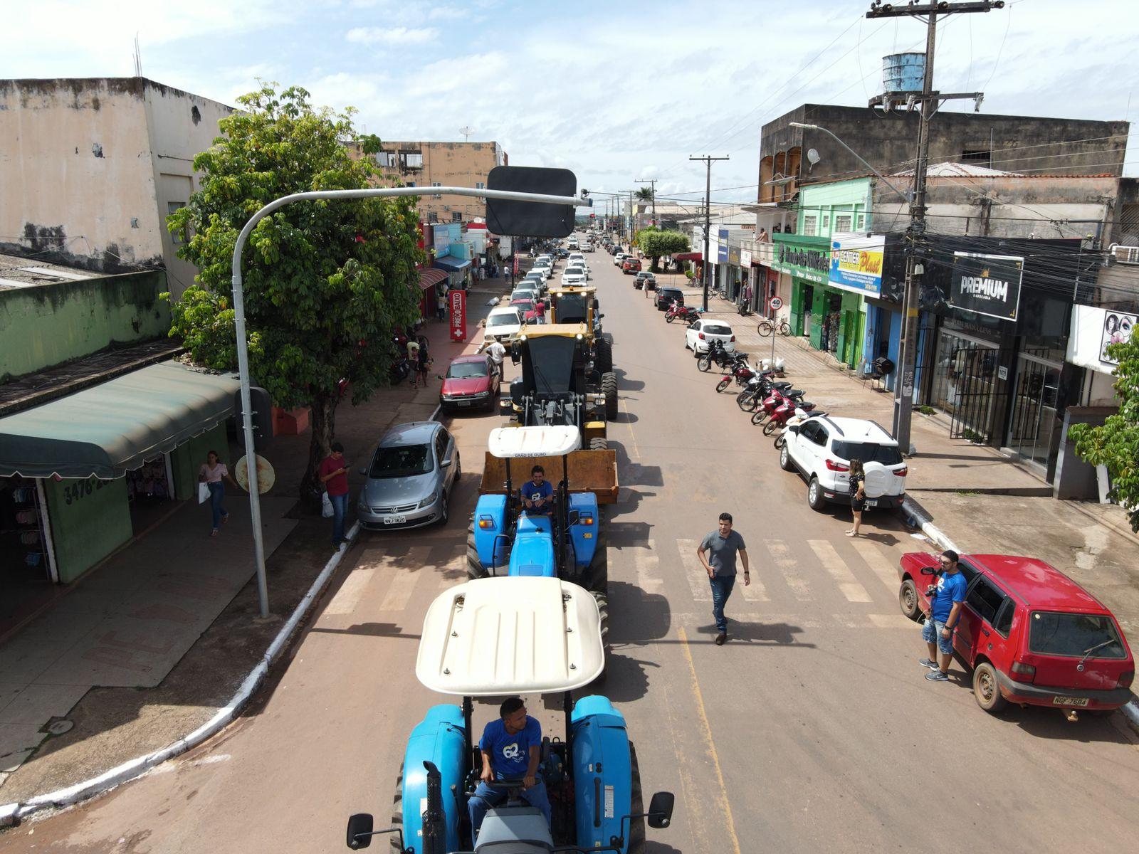 Gaguim destina maquinários para Colinas do Tocantins