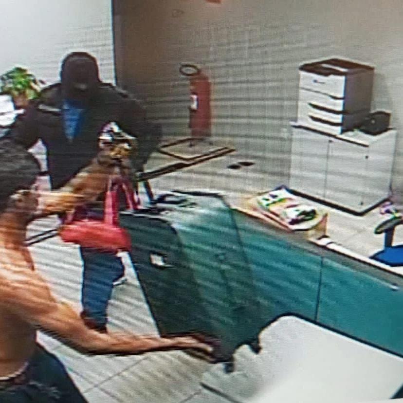 Criminosos atacam agências bancárias no Tocantins e fazem reféns