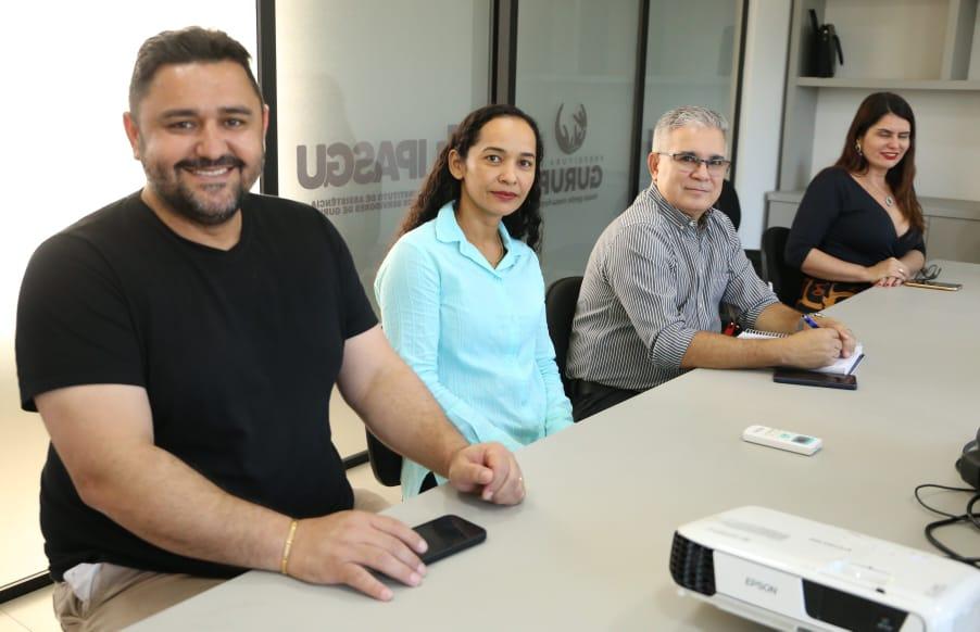 Prefeita Josi Nunes discute implementação do PCCR da Saúde e Quadro Geral, entre outros direitos dos servidores