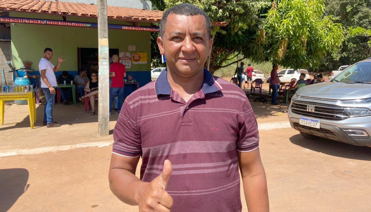 Em Gurupi, moradores do Trevo da Praia comemoram retomada das obras de pavimentação da TO-365