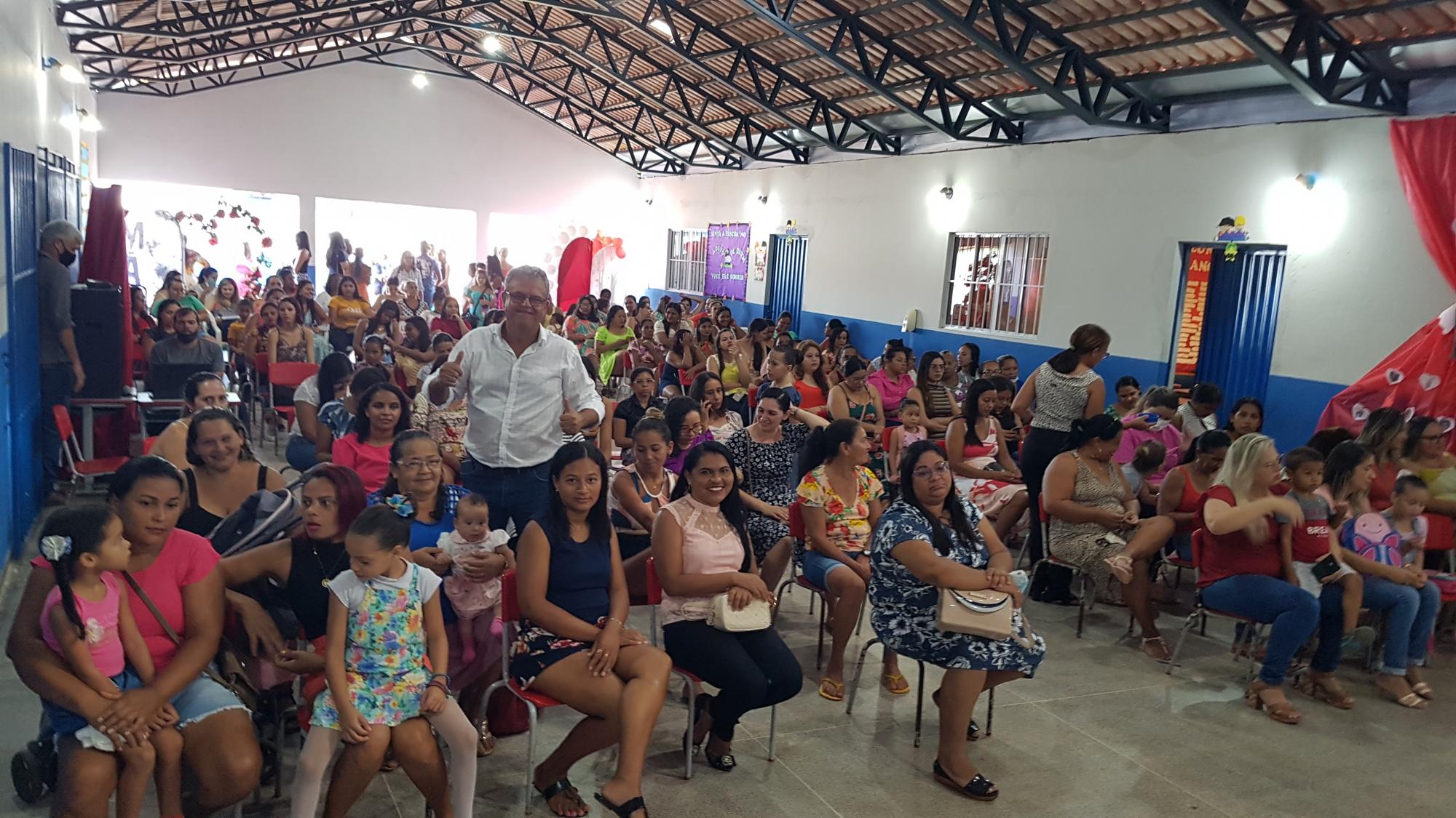 Escolas Municipais celebram em grande estilo O Dia das Mães 