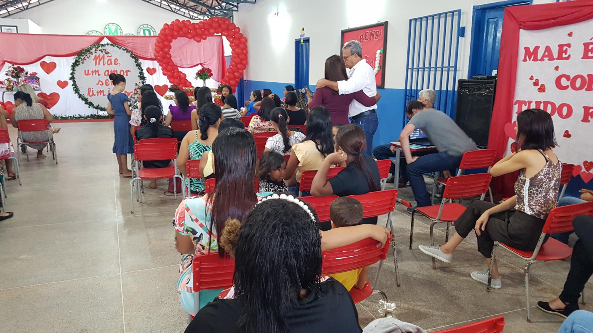 Escolas Municipais celebram em grande estilo O Dia das Mães 