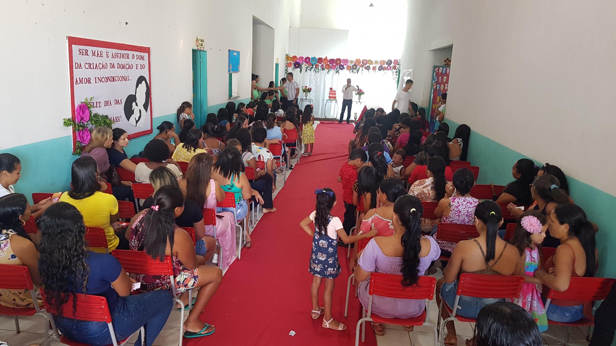 Escolas Municipais celebram em grande estilo O Dia das Mães 