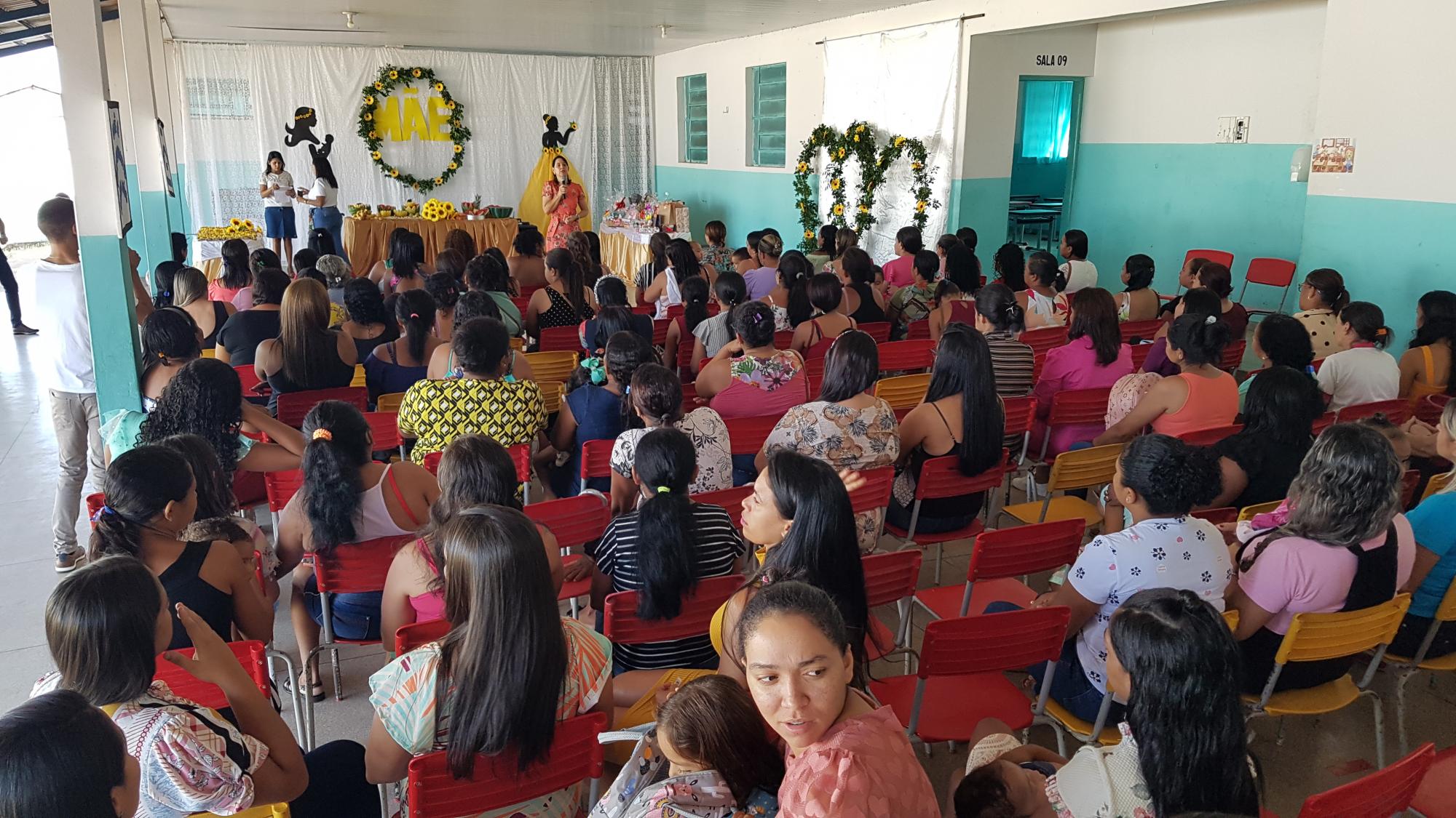 Escolas Municipais celebram em grande estilo O Dia das Mães 
