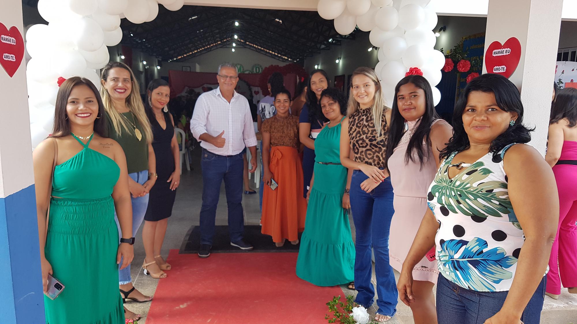 Escolas Municipais celebram em grande estilo O Dia das Mães 