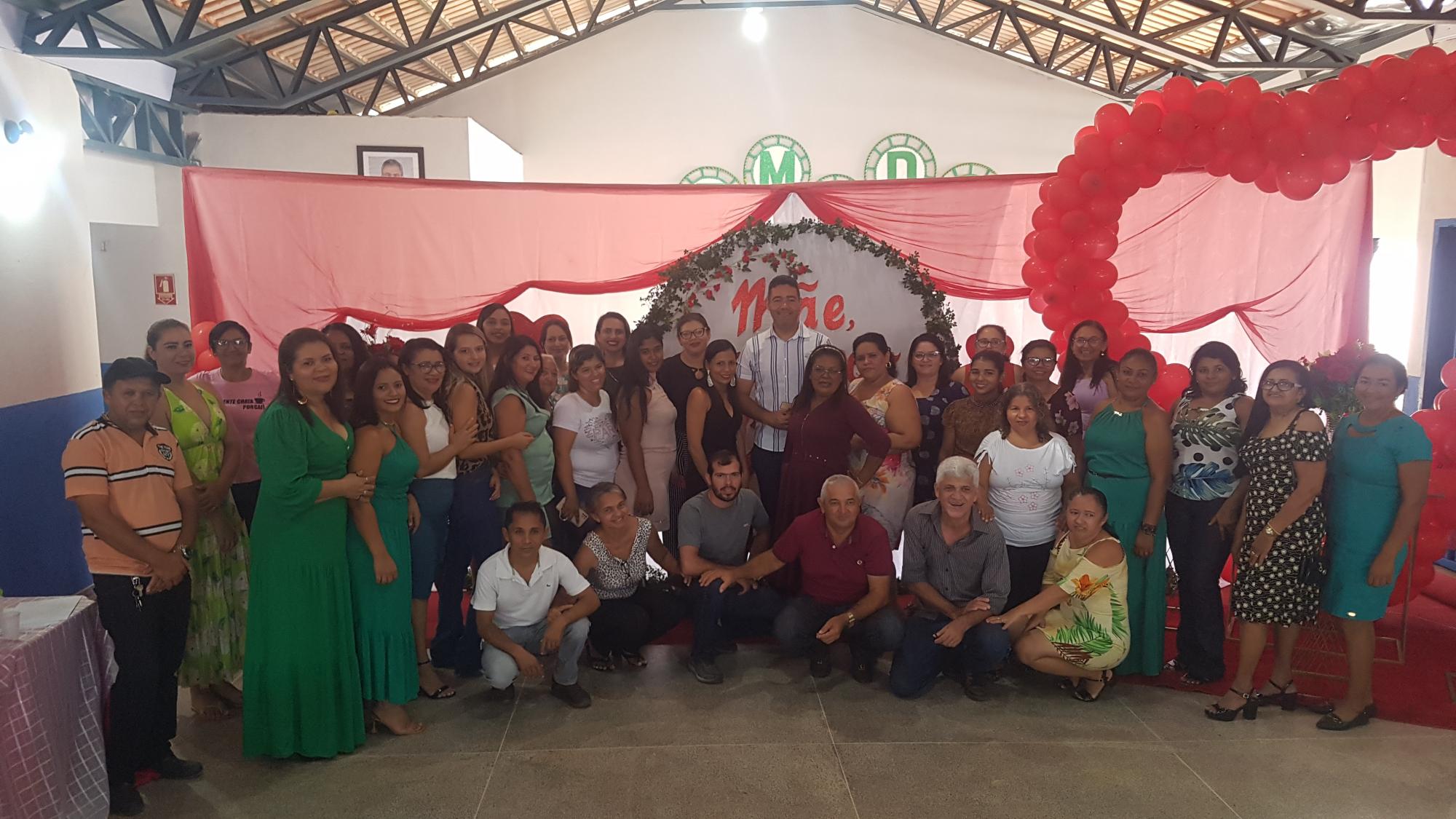 Escolas Municipais celebram em grande estilo O Dia das Mães 