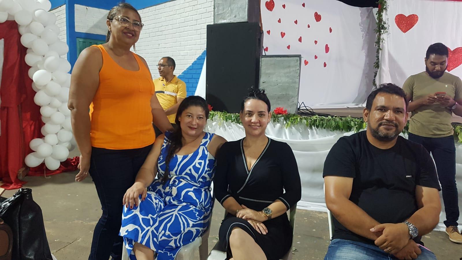 Prefeitura de Ananás celebra o Dia das Mães com show de prêmios   
