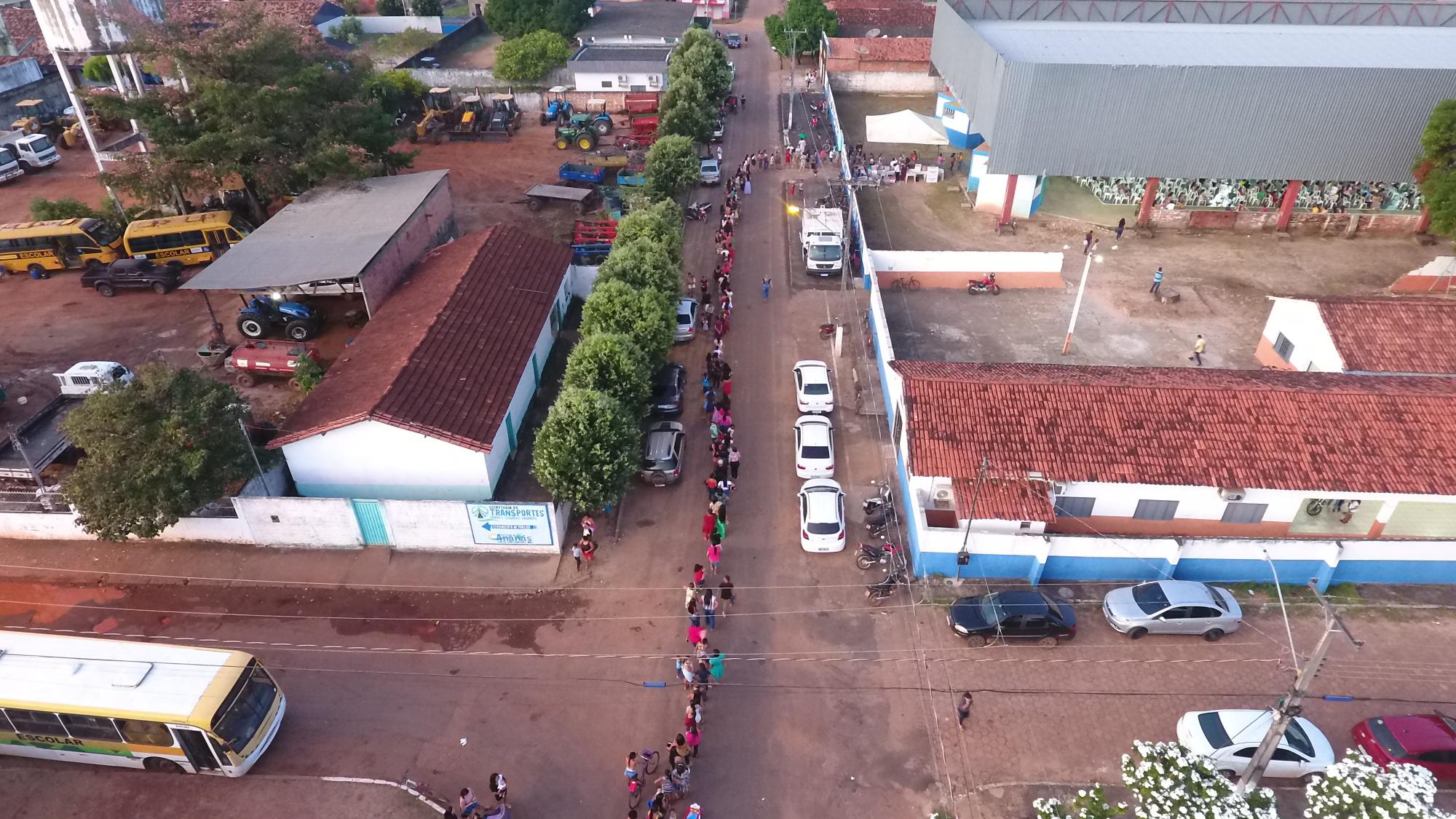 Prefeitura de Ananás celebra o Dia das Mães com show de prêmios   
