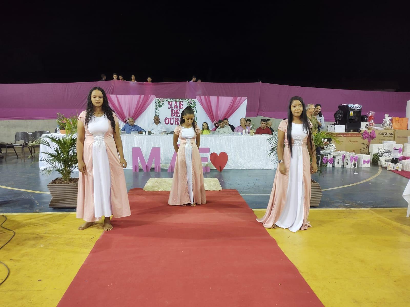 Prefeitura de Angico promove grandiosa festa em homenagem ao Dia das Mães
