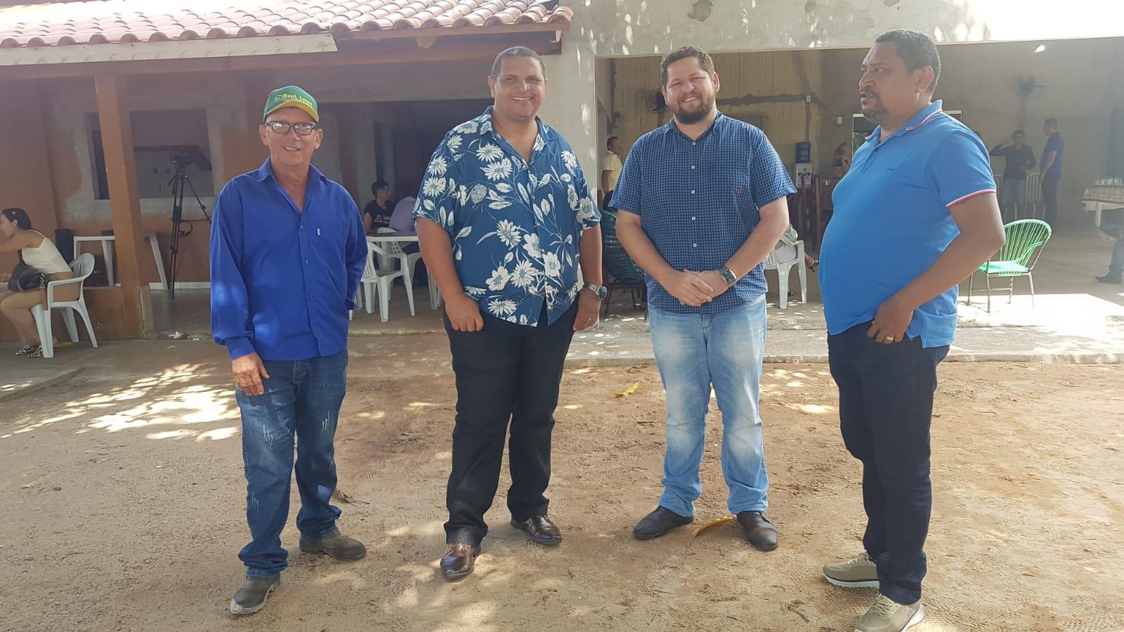 Prefeito Valdemar Nepomoceno recebe Senadora Kátia Abreu em Ananás