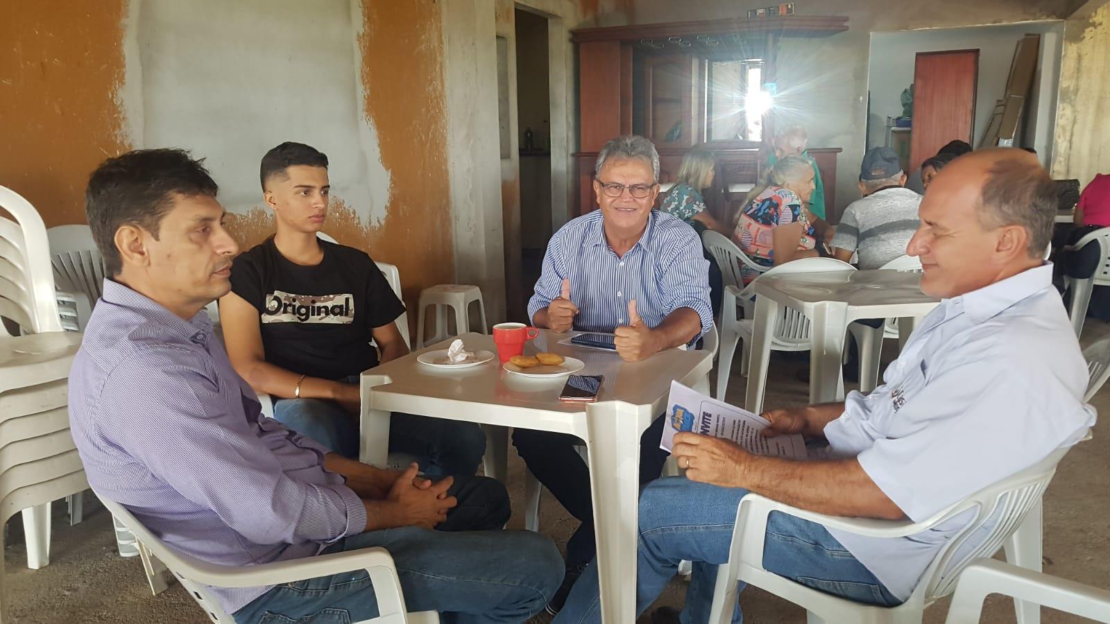 Prefeito Valdemar Nepomoceno recebe Senadora Kátia Abreu em Ananás