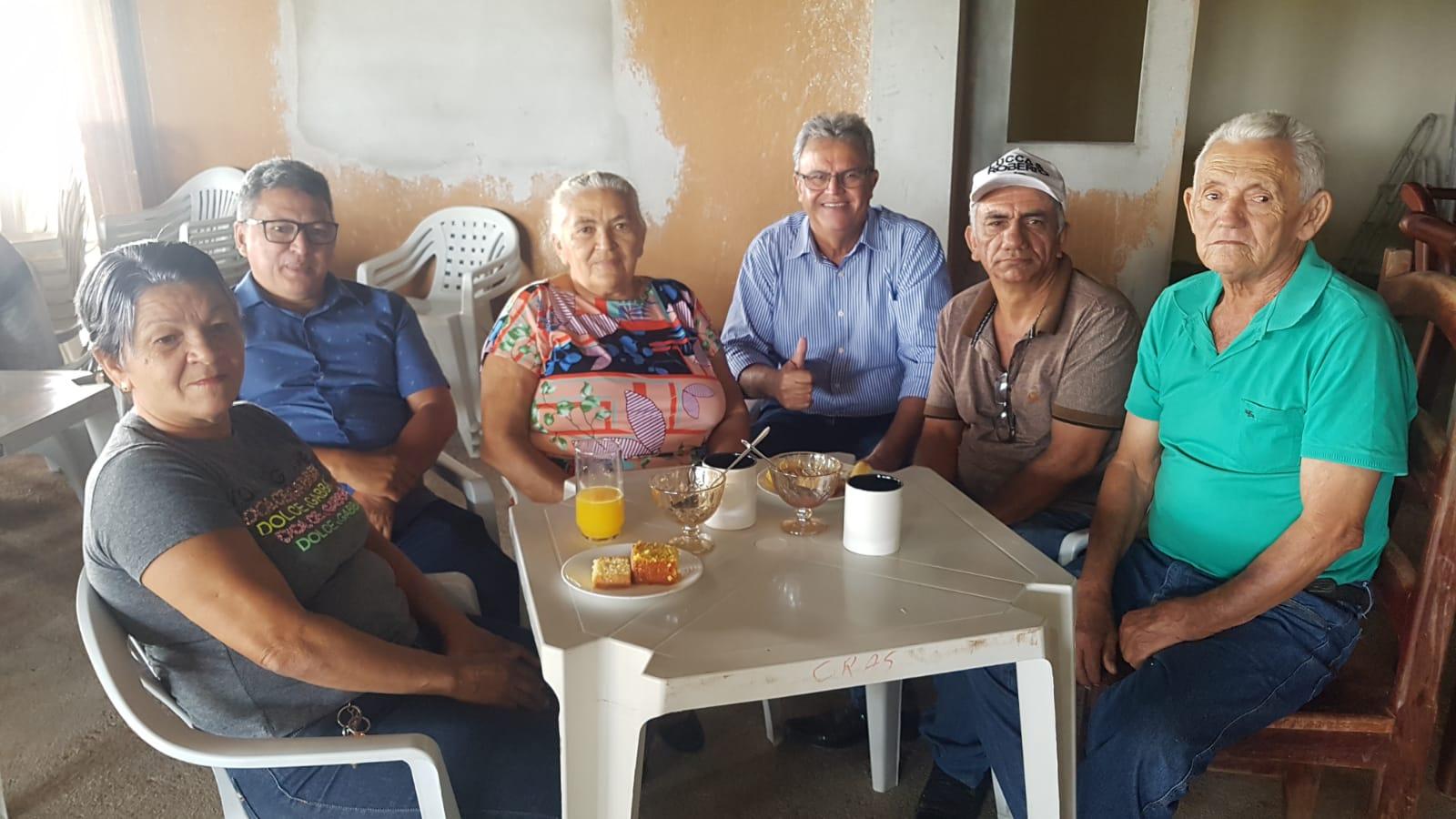 Prefeito Valdemar Nepomoceno recebe Senadora Kátia Abreu em Ananás
