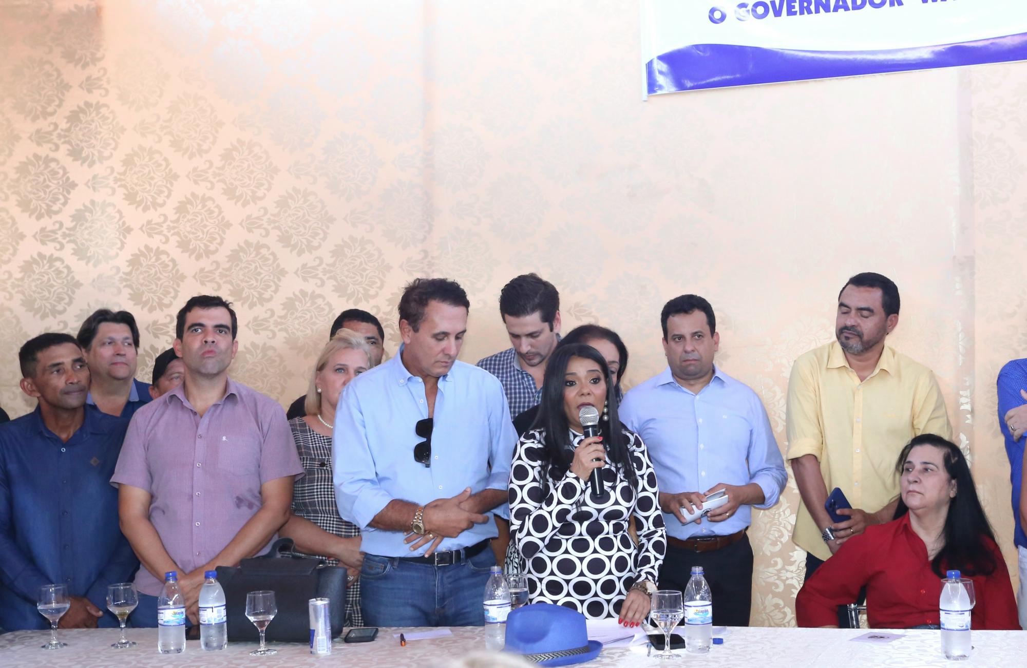 Governo do Tocantins assina ordem de serviço para reforma de unidade escolar e dá posse à nova diretora Regional de Colinas