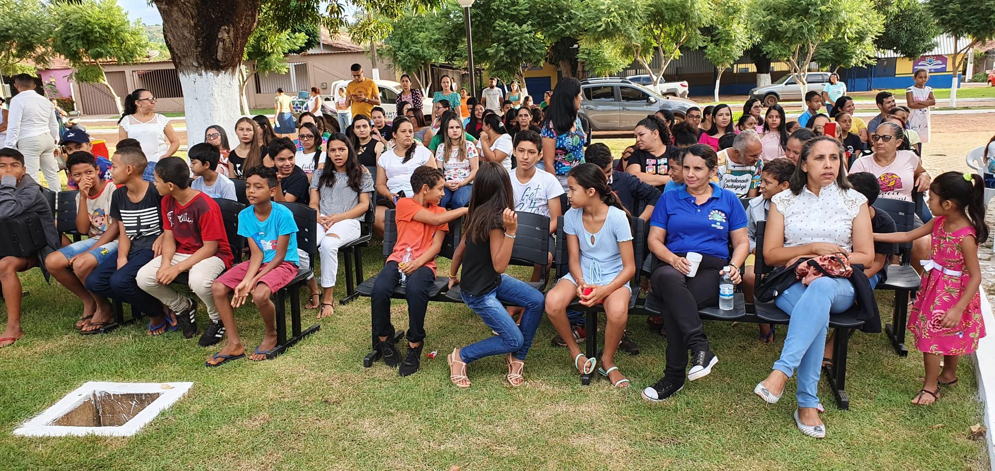 Aniversário de Santa Terezinha é marcado por visitas às obras e grande show para a população