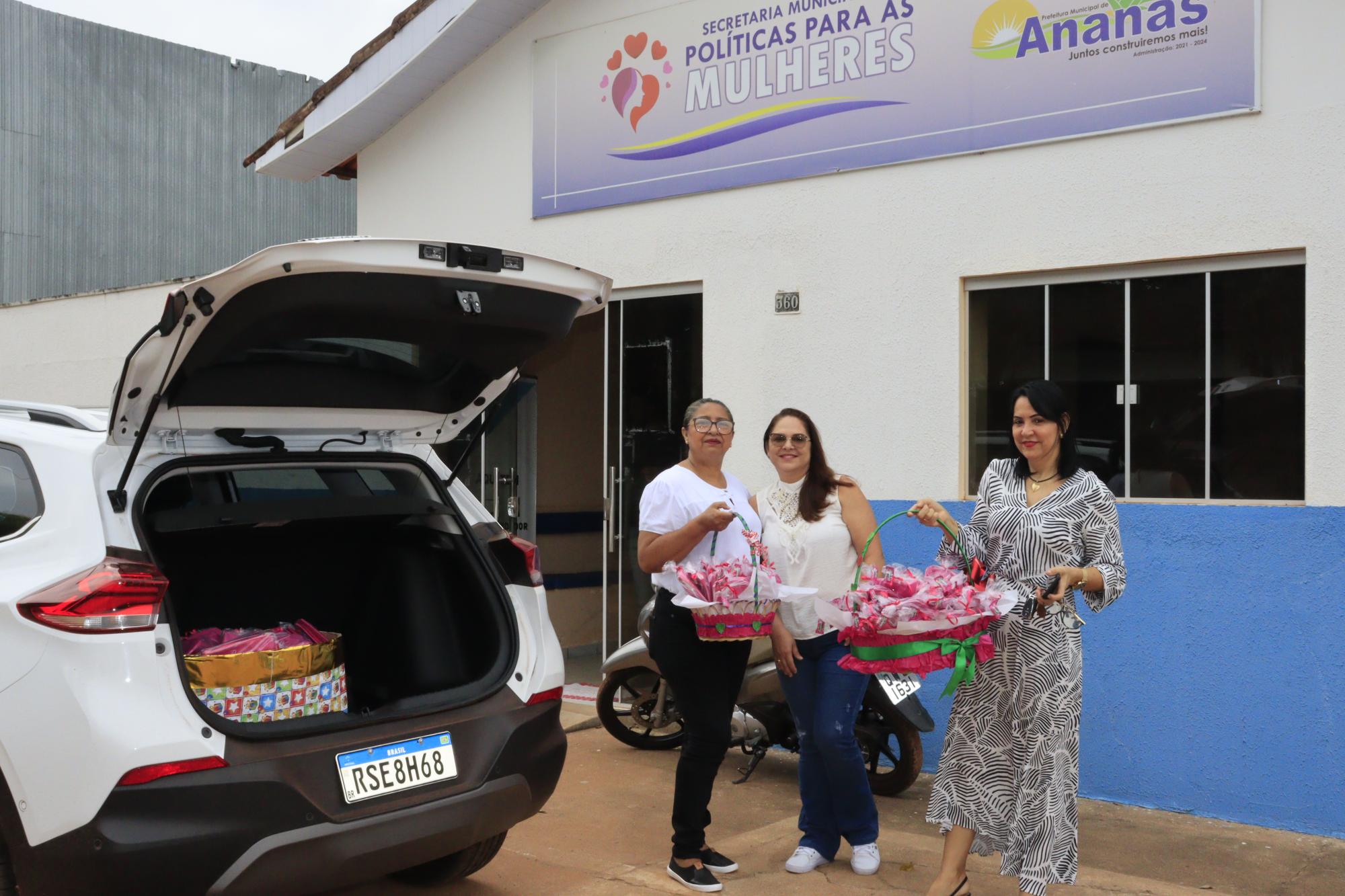Primeira-dama Glória Nepomoceno celebra com homenagens às servidoras Dia da Mulher em Ananás