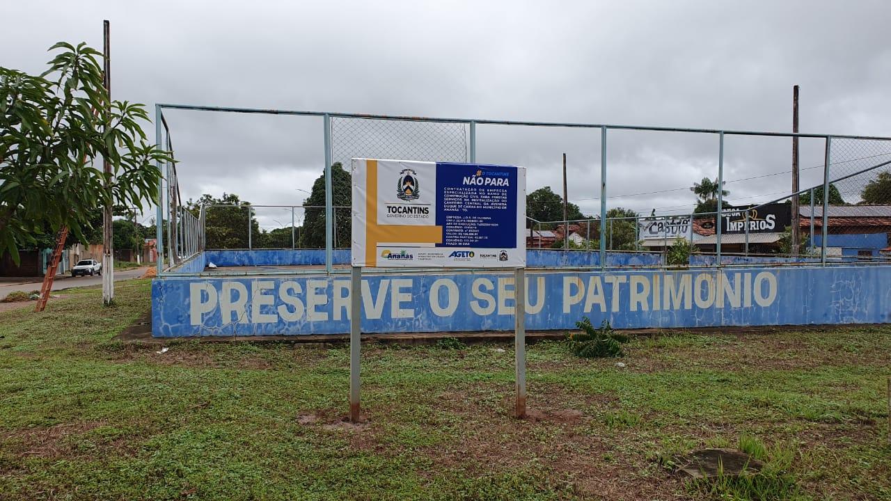 Prefeito Valdemar Nepomoceno assina ordem de serviços para reforma, adequação e ampliação de Praça em Ananás