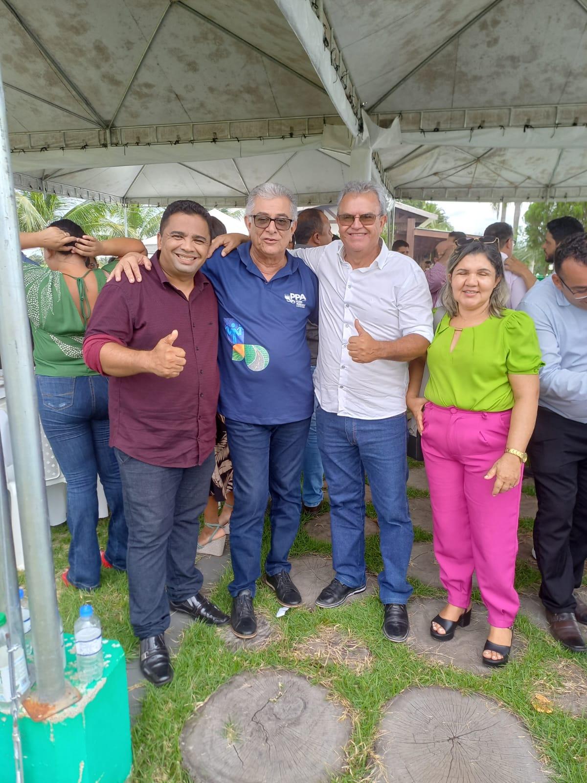 Com articulação do deputado Fabion e prefeito Valdemar, governador Wanderlei anuncia pavimentação da TO-010, trecho entre Ananás a Araguatins